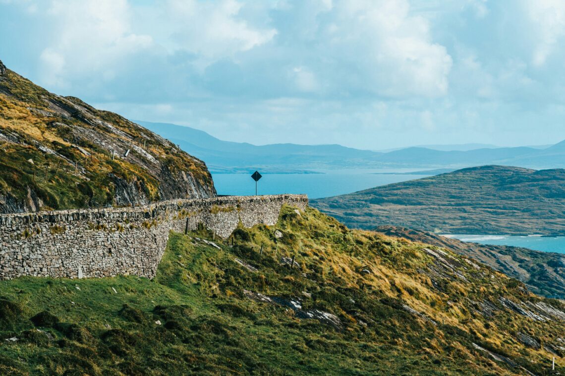 Wild Atlantic Way : itinéraire détaillé pour découvrir la côte ouest irlandaise